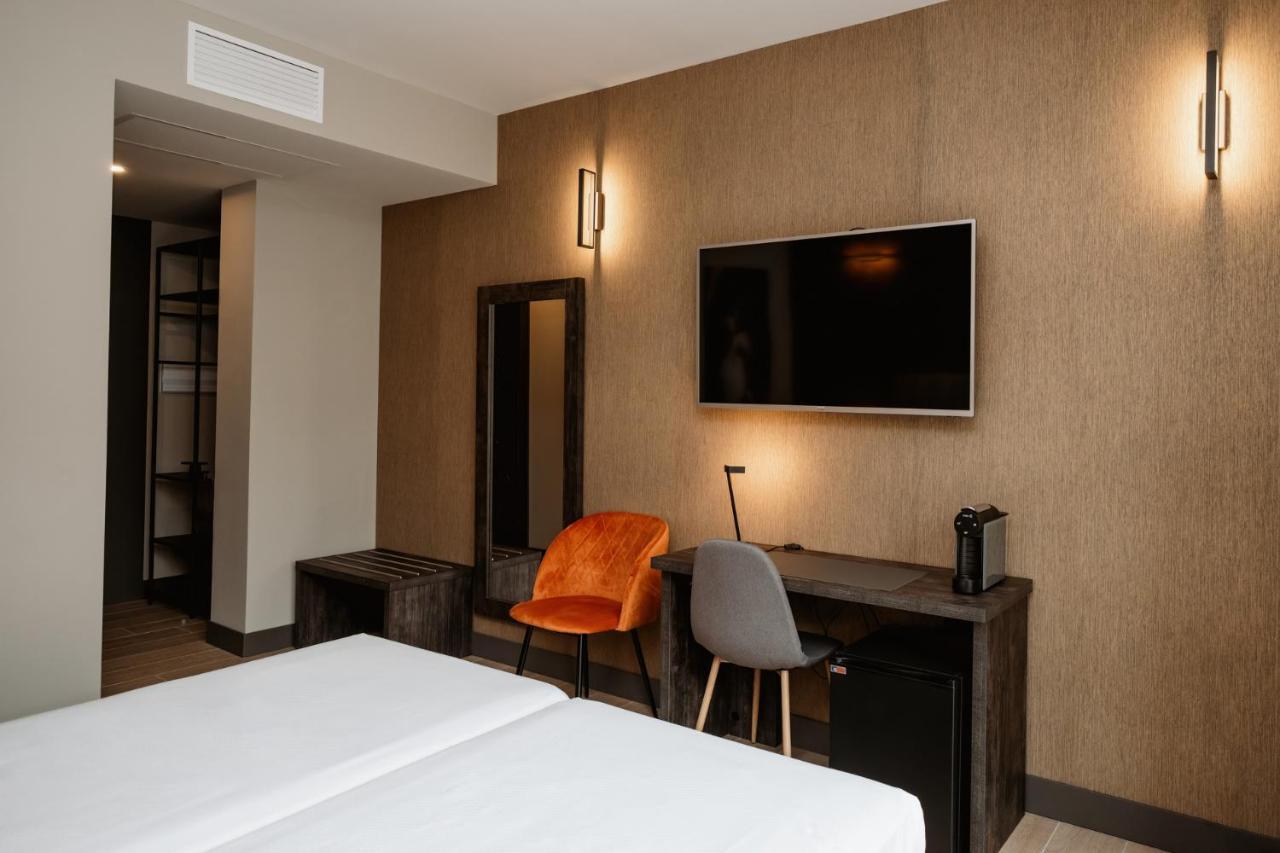Hotel Gilmar Orellana La Vieja Eksteriør bilde